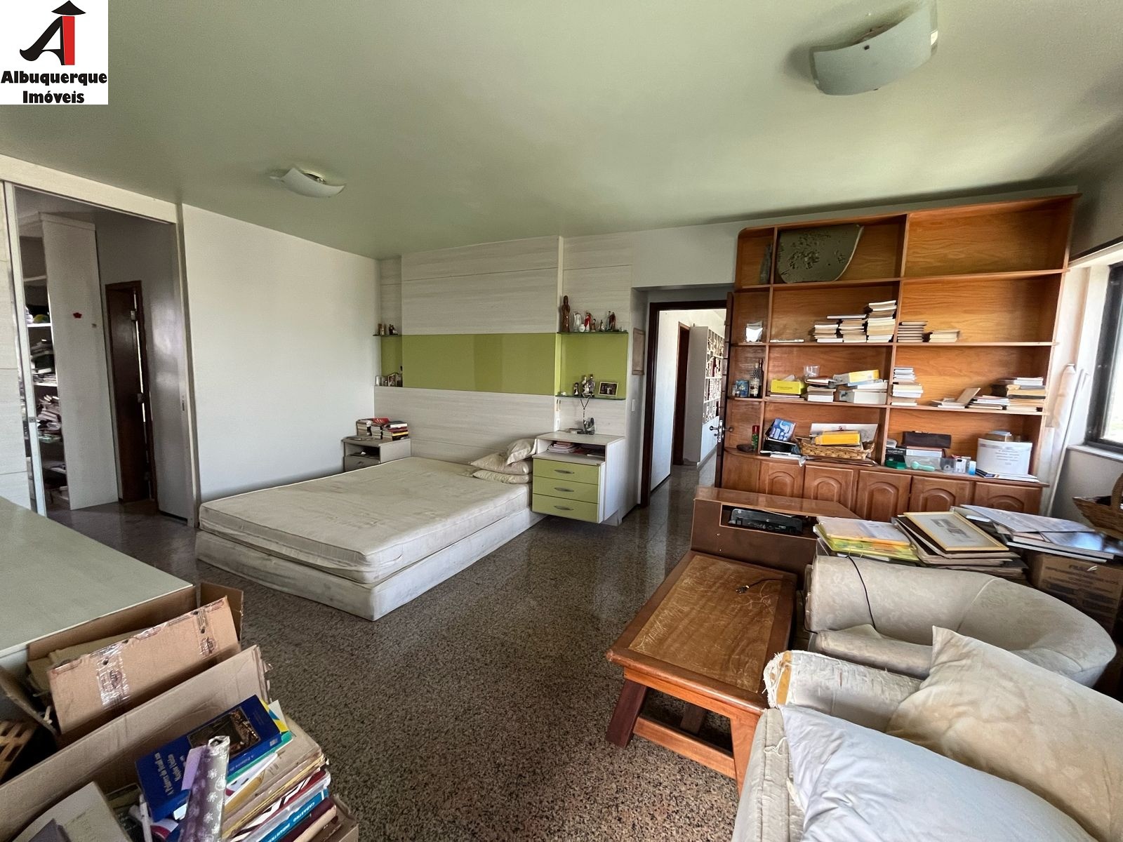 Apartamento à venda com 4 quartos, 333m² - Foto 14