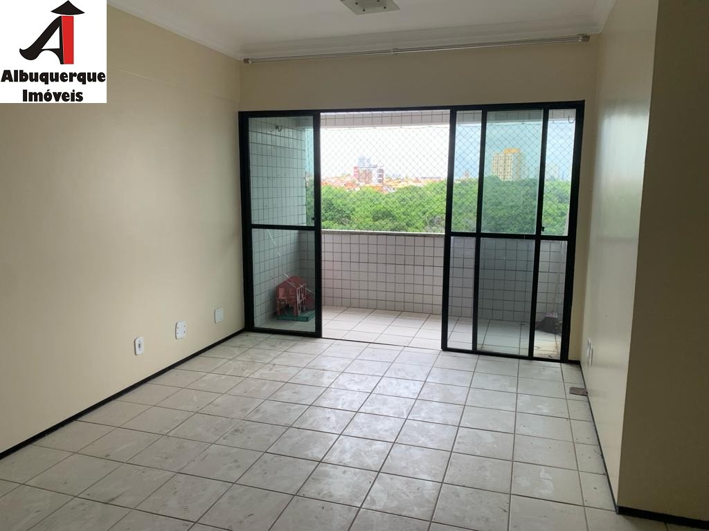 Apartamento à venda com 3 quartos, 78m² - Foto 2