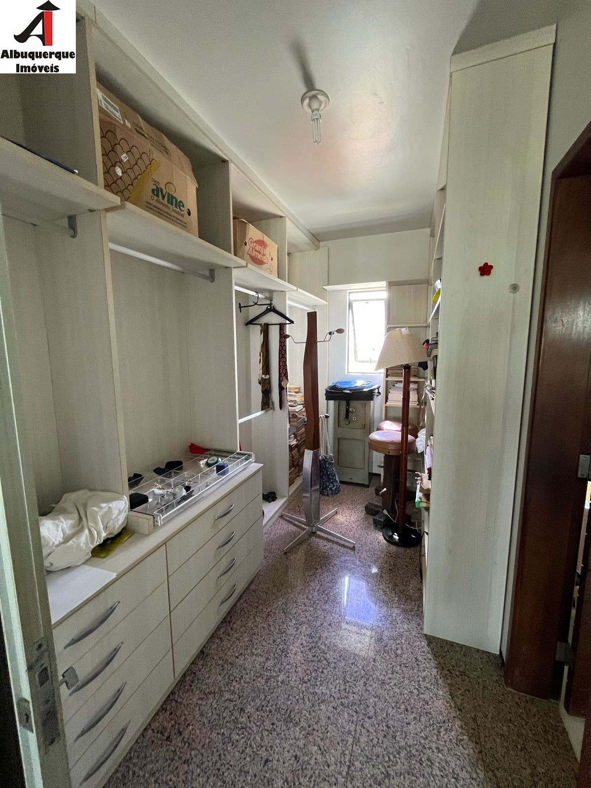 Apartamento à venda com 4 quartos, 333m² - Foto 13