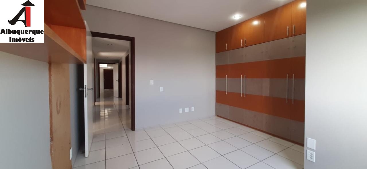 Apartamento à venda com 4 quartos, 217m² - Foto 12