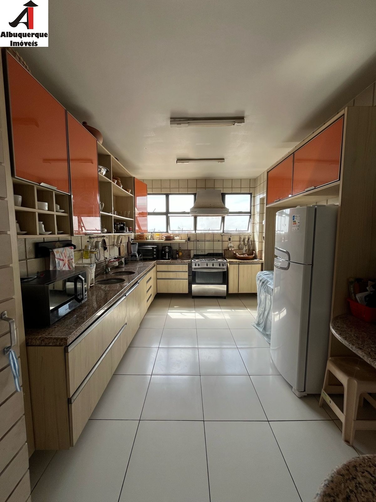 Apartamento à venda com 4 quartos, 333m² - Foto 7