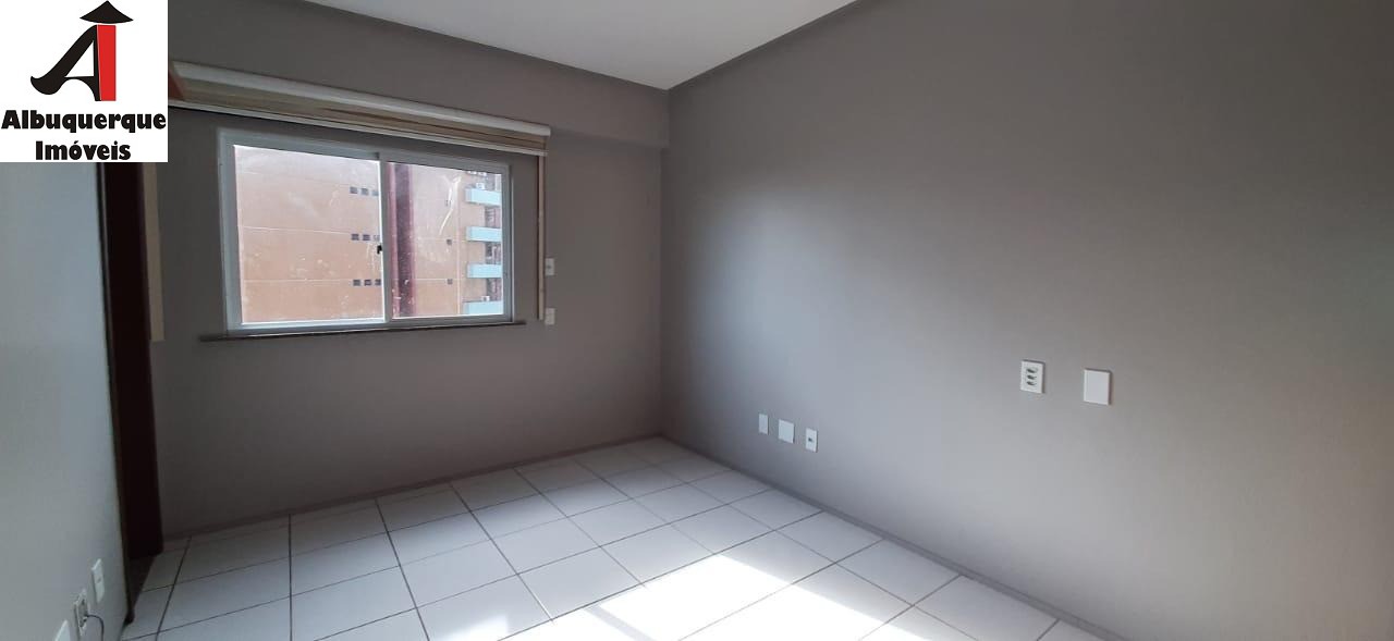 Apartamento à venda com 4 quartos, 217m² - Foto 19