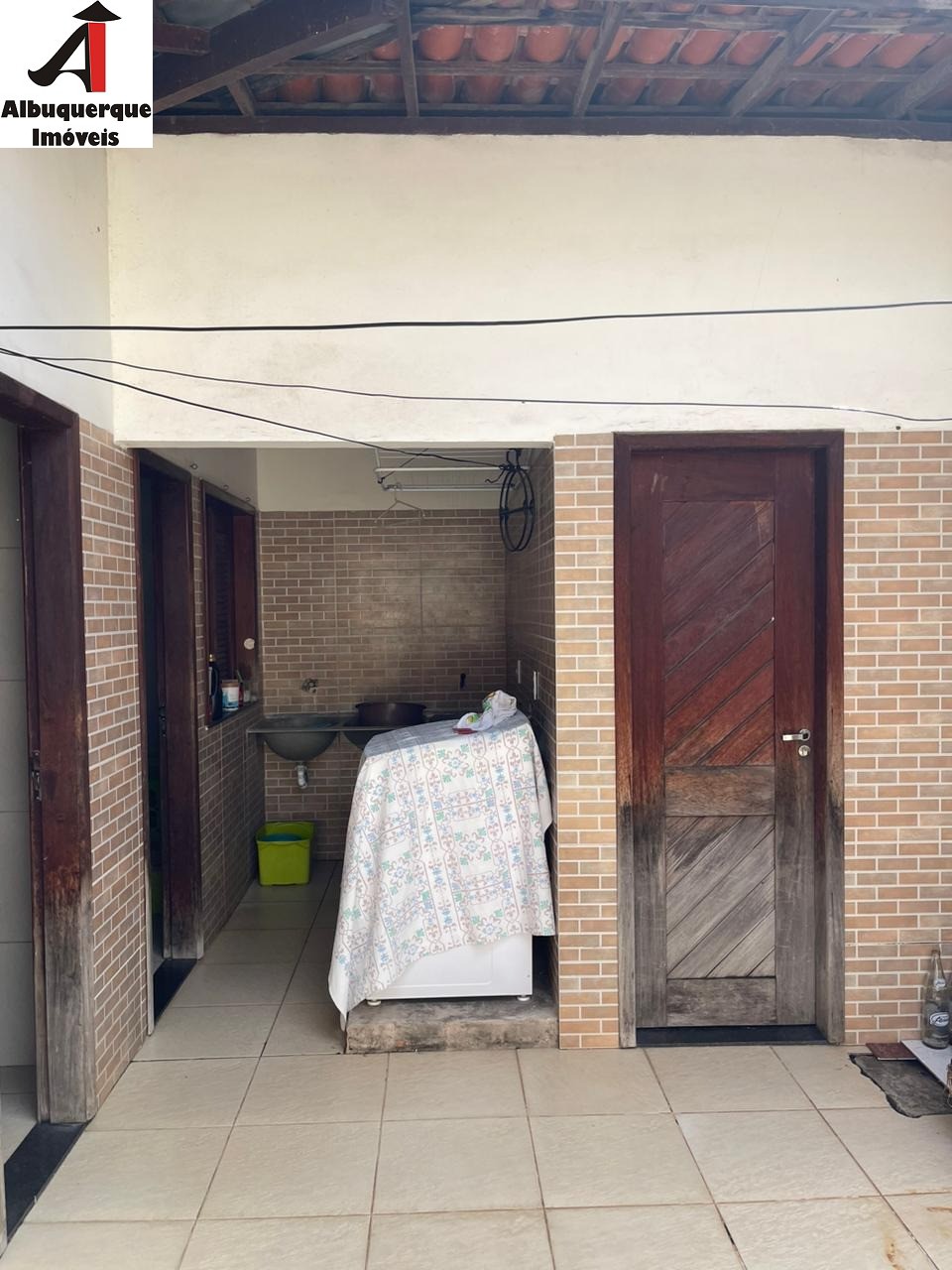 Casa à venda com 3 quartos, 220m² - Foto 8