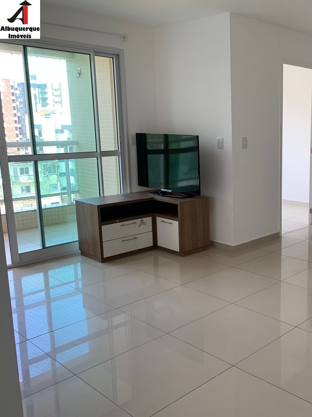 Apartamento à venda com 2 quartos, 71m² - Foto 4