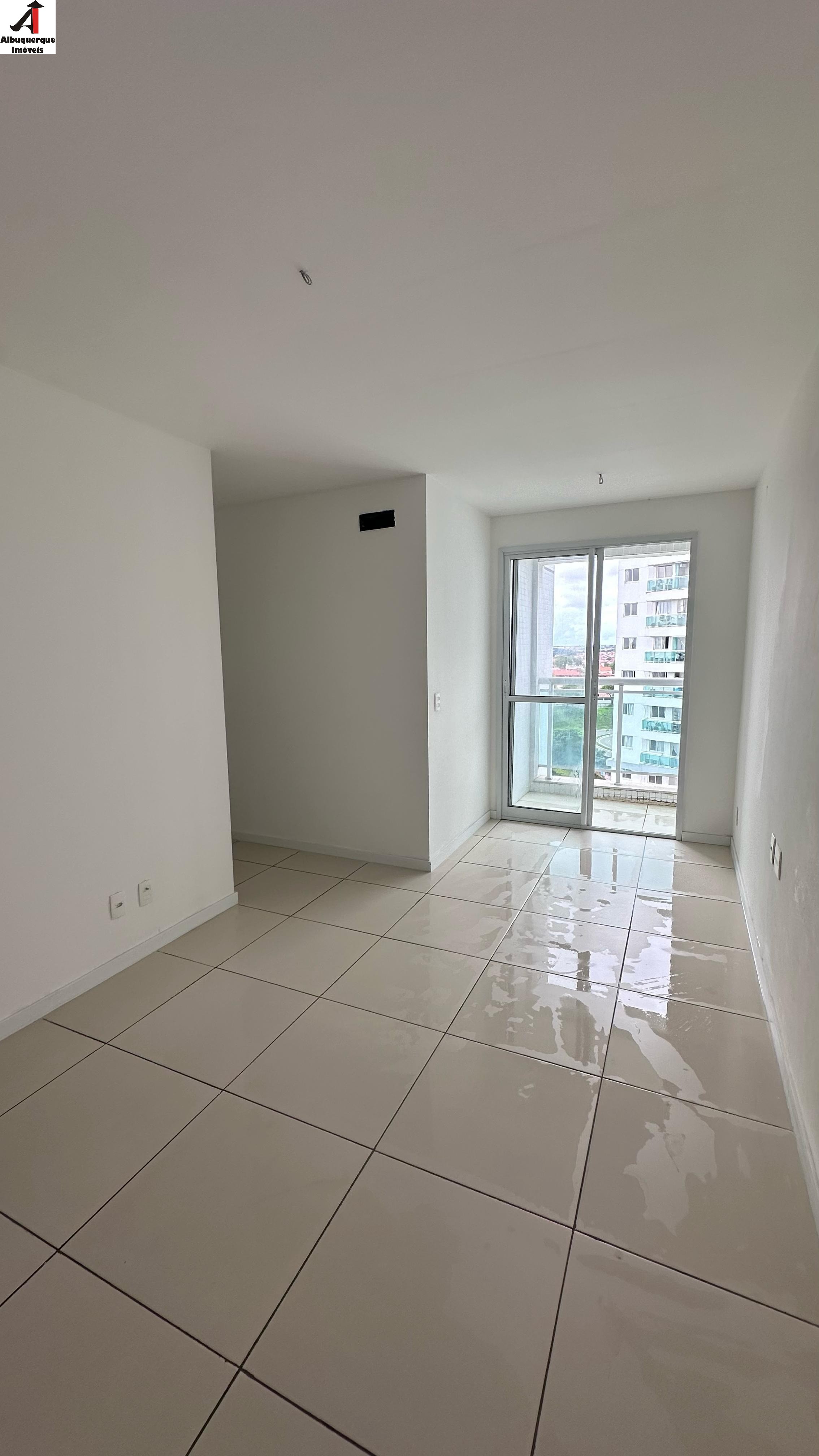 Apartamento à venda com 2 quartos, 65m² - Foto 1