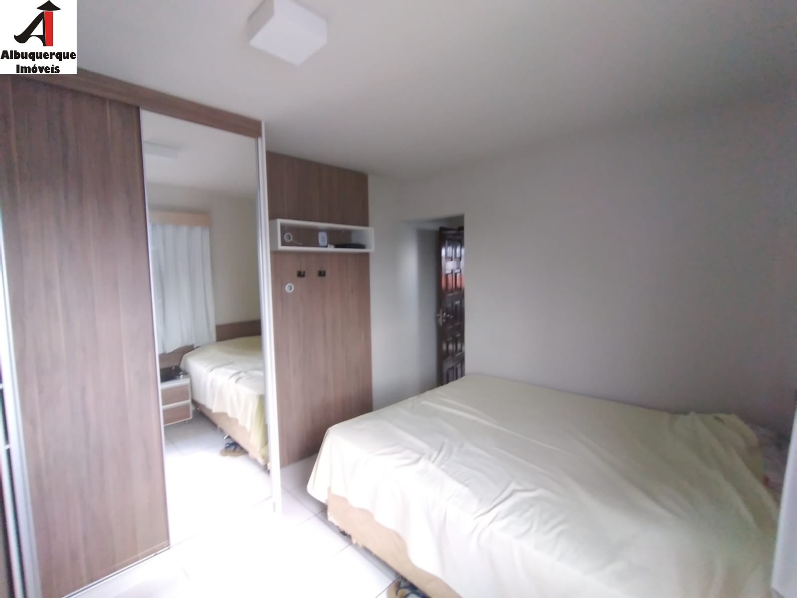 Apartamento à venda com 3 quartos, 125m² - Foto 3