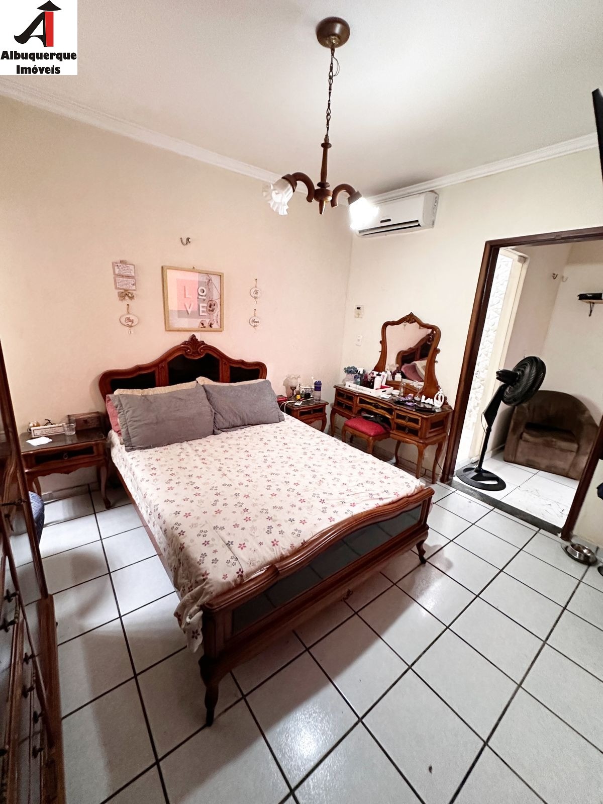 Casa à venda com 3 quartos, 160m² - Foto 4