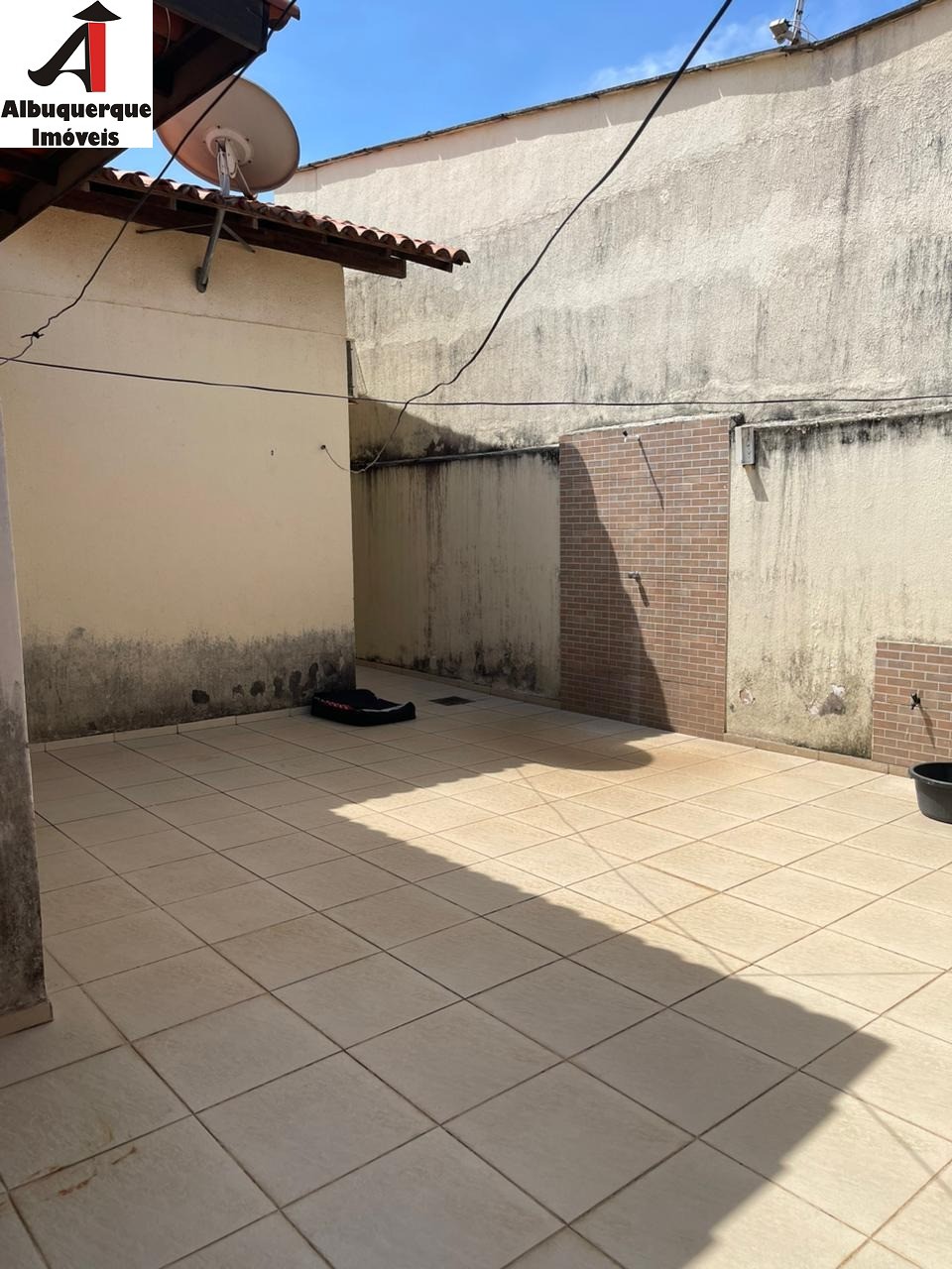 Casa à venda com 3 quartos, 220m² - Foto 9