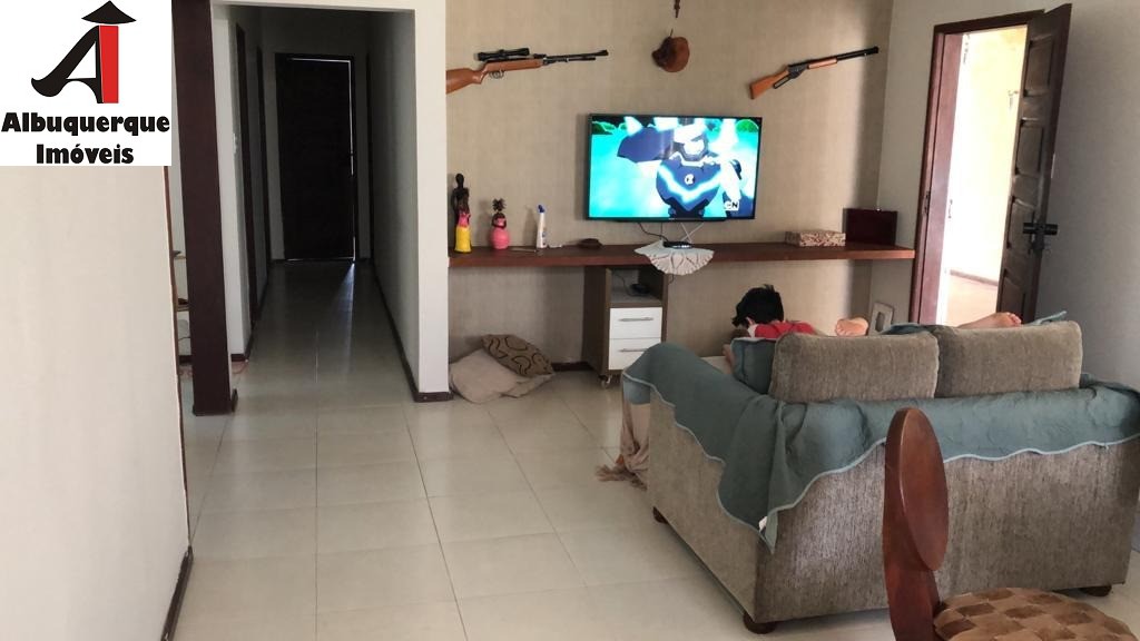 Casa à venda com 3 quartos, 300m² - Foto 4