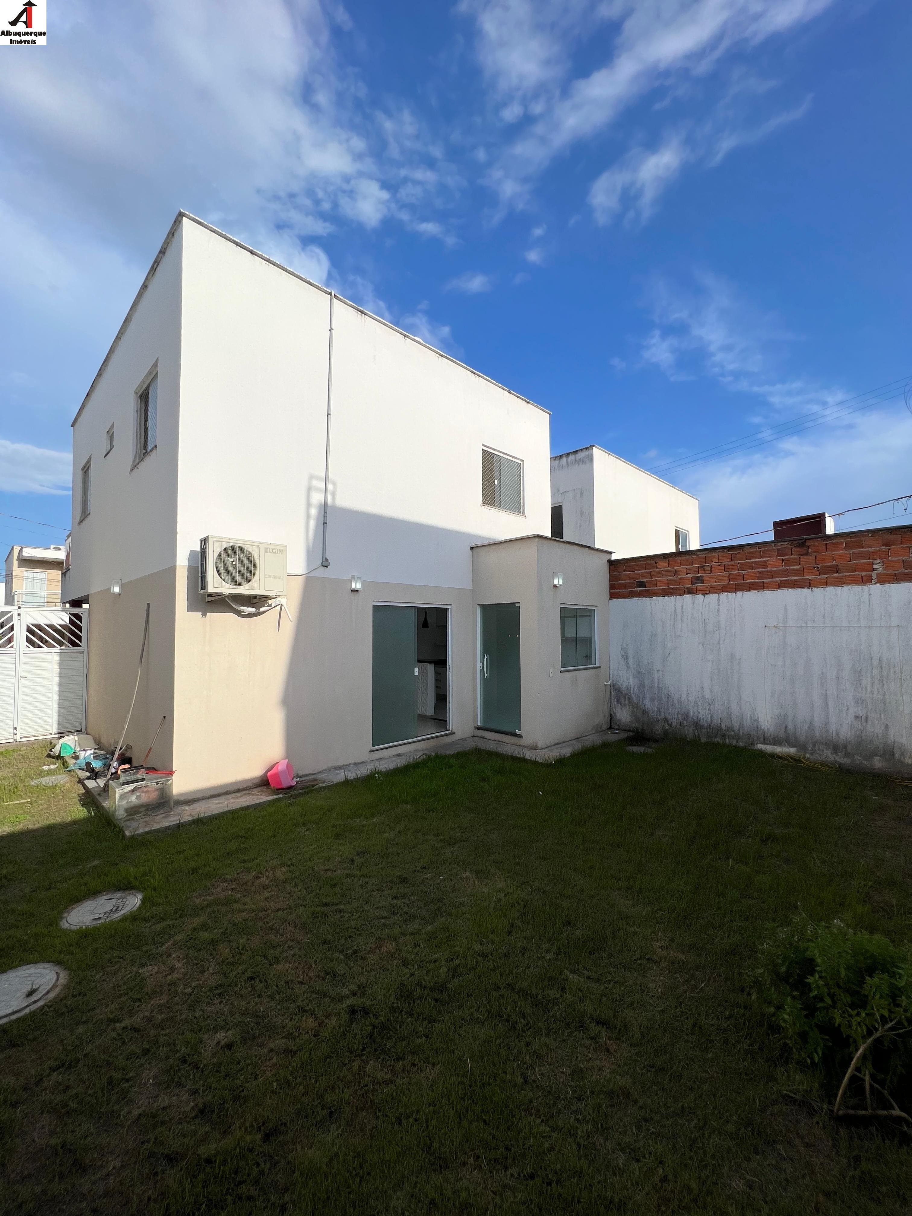 Casa à venda com 3 quartos, 190m² - Foto 4