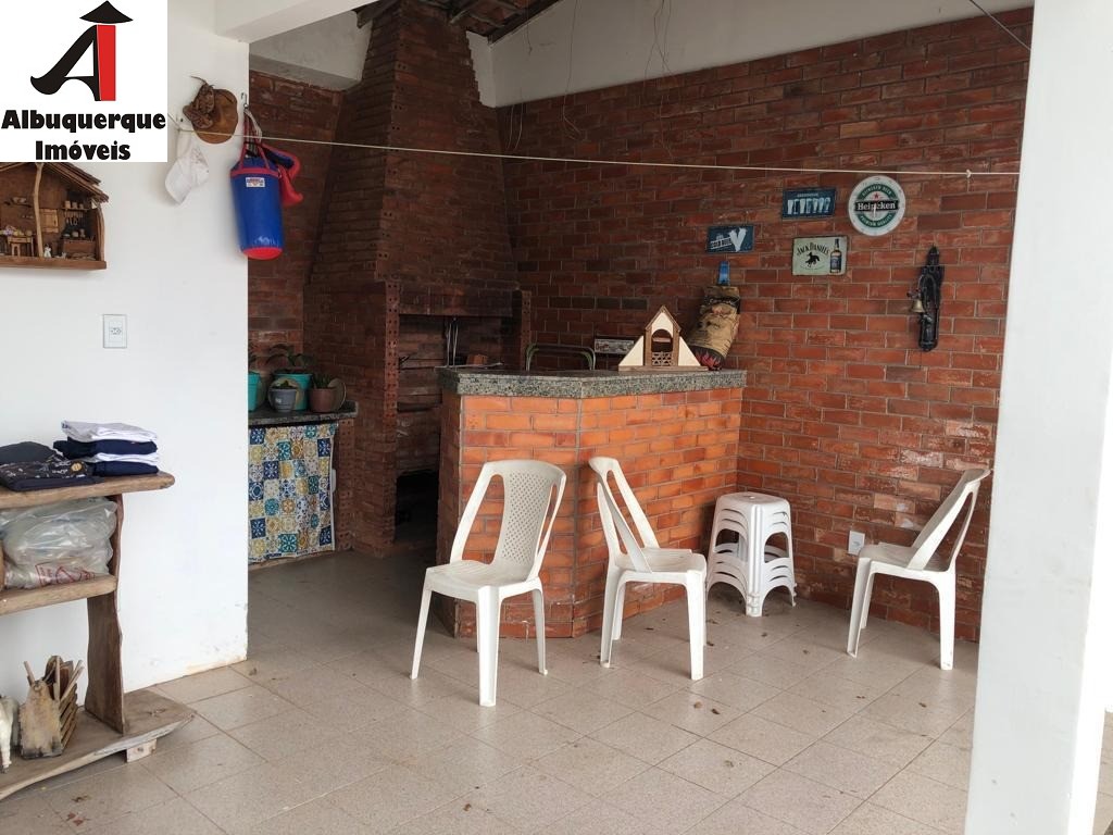 Casa à venda com 3 quartos, 300m² - Foto 25