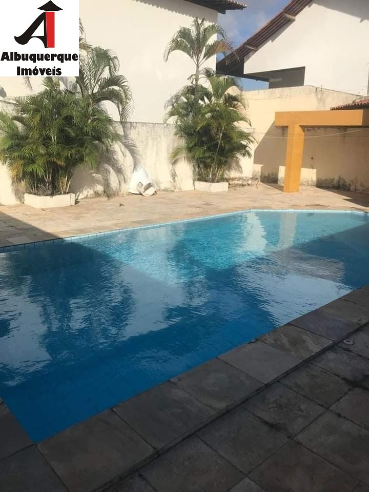 Casa à venda com 4 quartos, 377m² - Foto 6