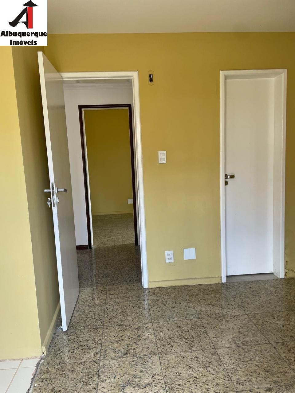 Cobertura à venda com 4 quartos, 270m² - Foto 14