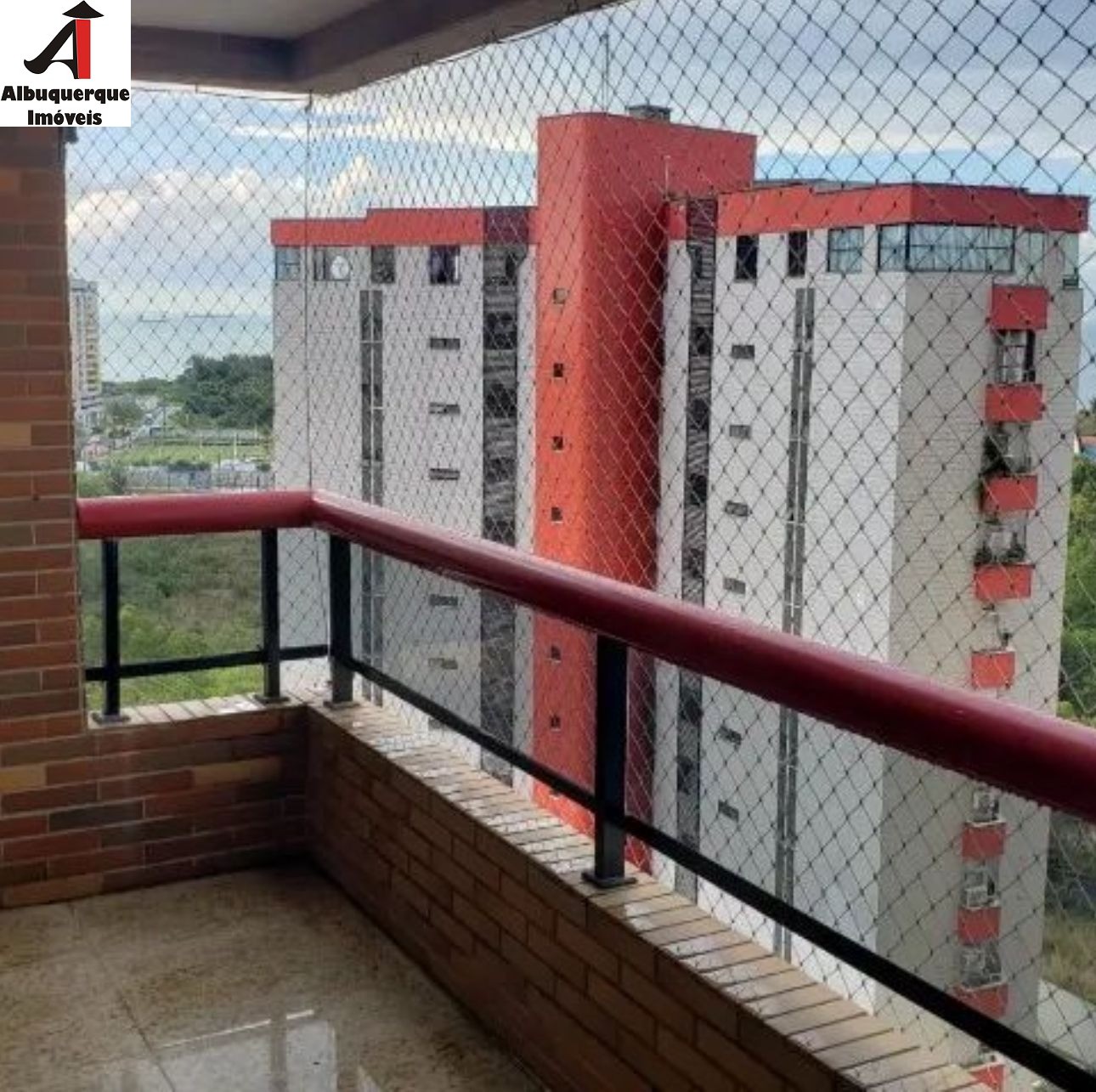 Apartamento à venda com 3 quartos, 130m² - Foto 1