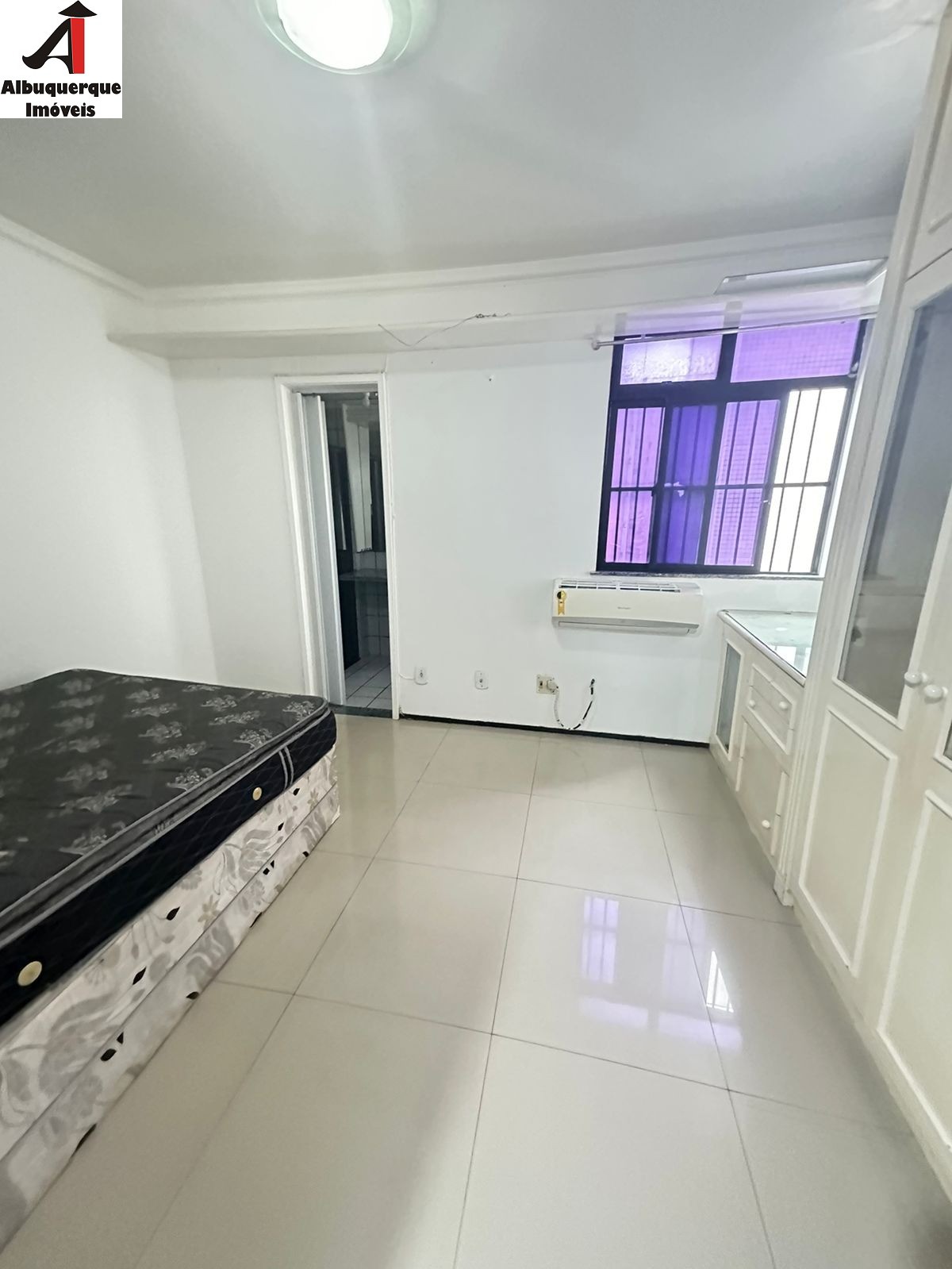 Apartamento à venda com 3 quartos, 160m² - Foto 6