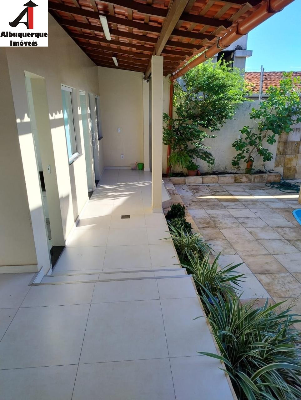 Casa à venda com 2 quartos, 300m² - Foto 22