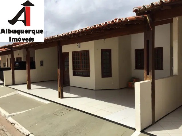 Casa à venda com 3 quartos, 180m² - Foto 2