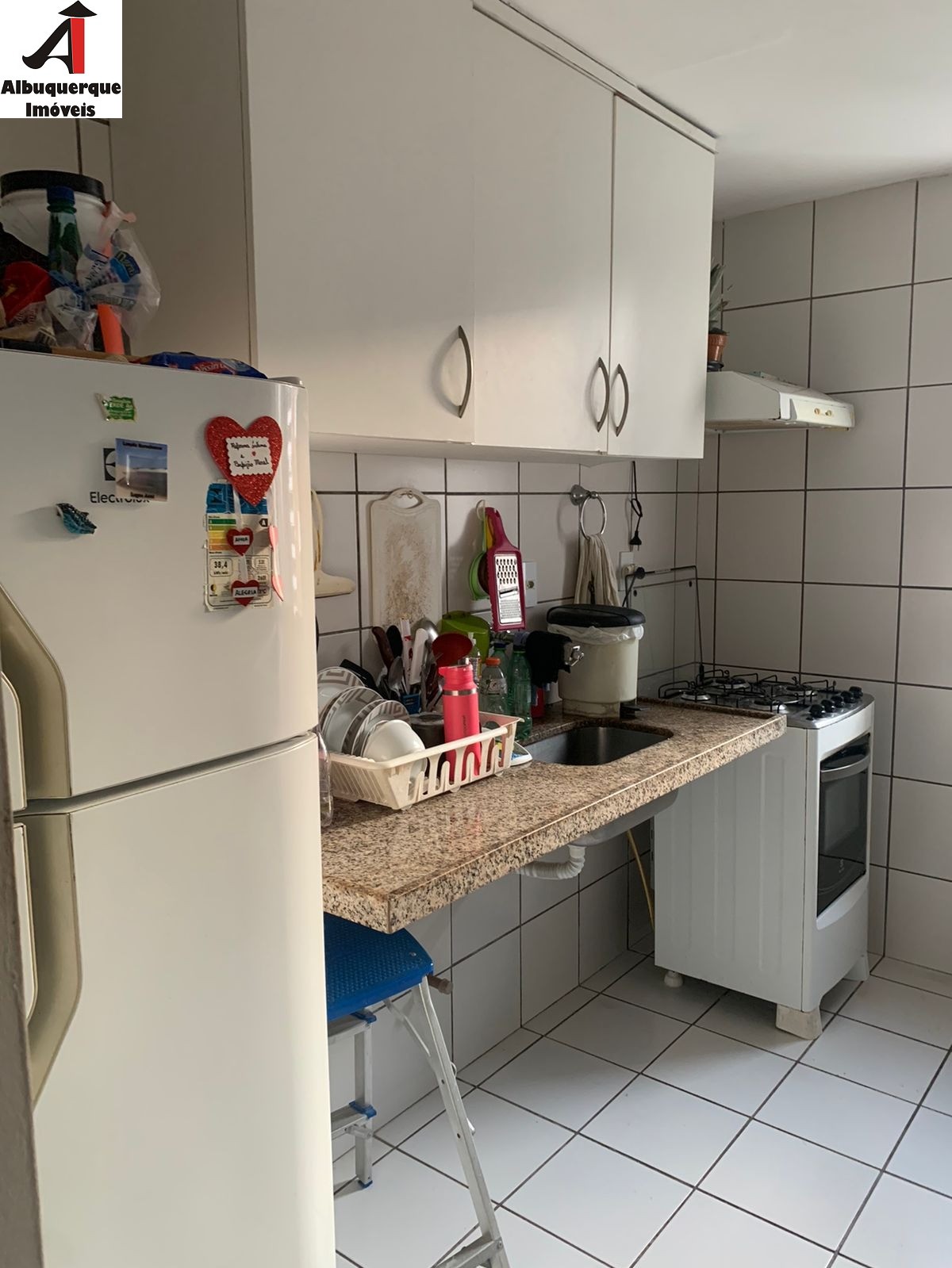 Apartamento à venda com 2 quartos, 78m² - Foto 3