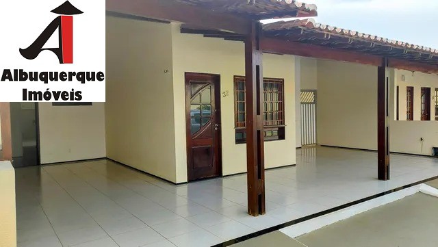 Casa à venda com 3 quartos, 180m² - Foto 1