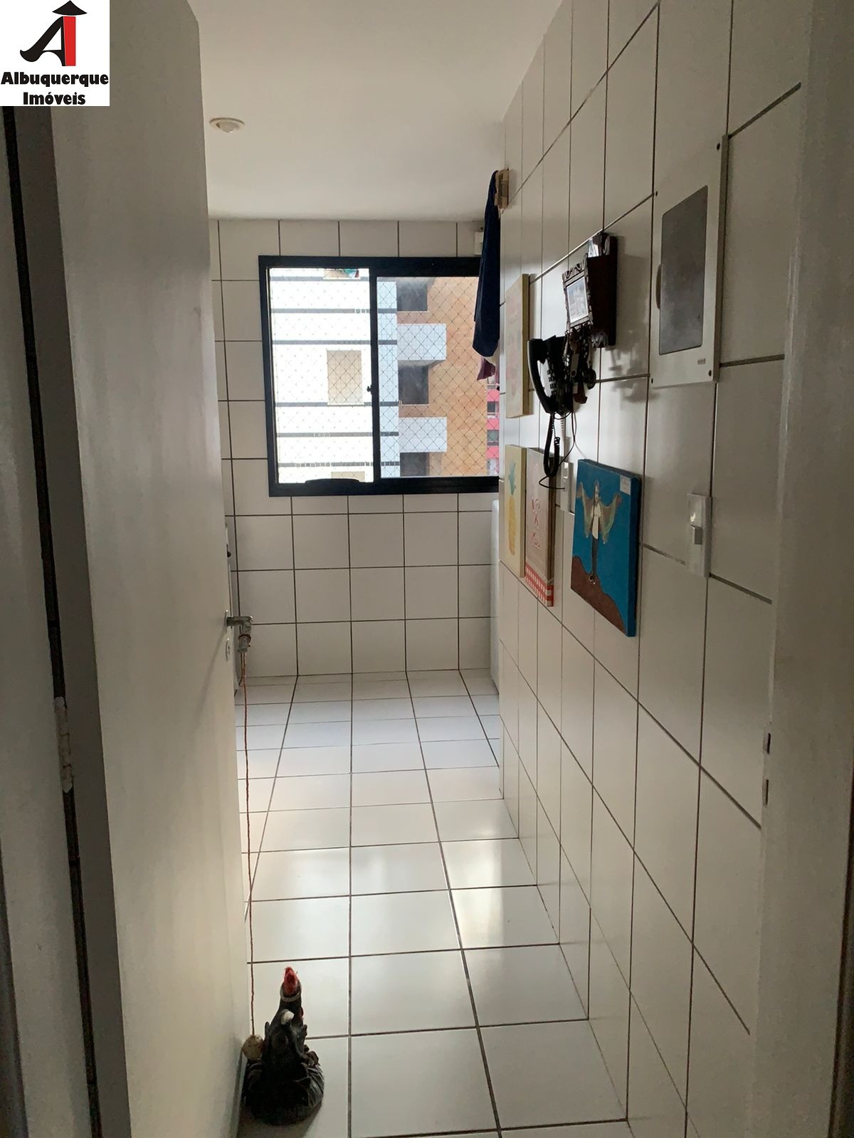 Apartamento à venda com 2 quartos, 78m² - Foto 2