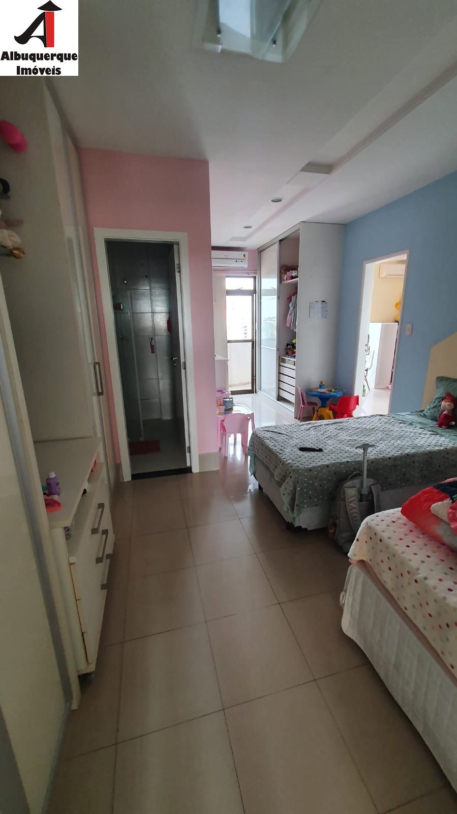 Apartamento à venda com 2 quartos, 300m² - Foto 3