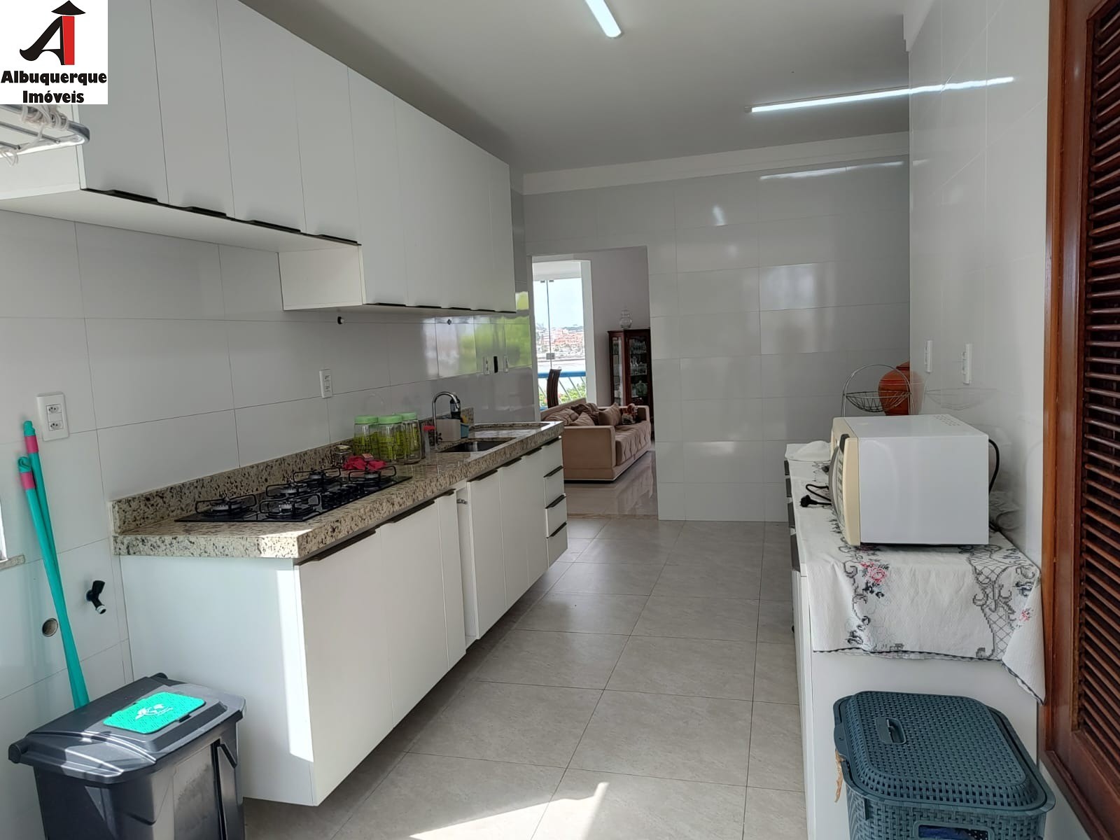 Apartamento à venda com 4 quartos, 200m² - Foto 13