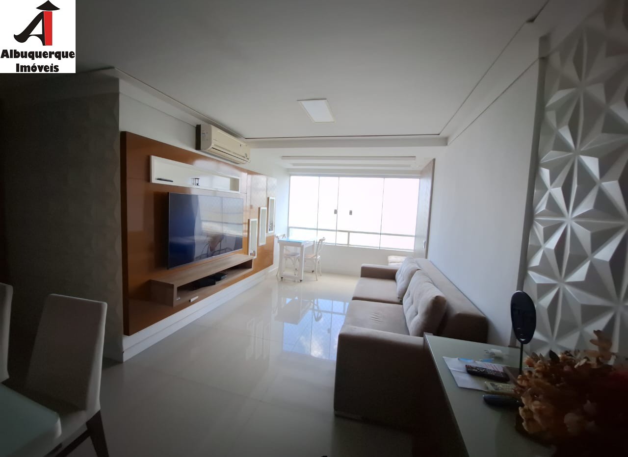 Apartamento à venda com 3 quartos, 115m² - Foto 4