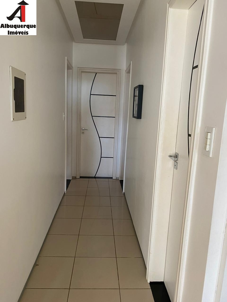 Casa à venda com 3 quartos, 300m² - Foto 7