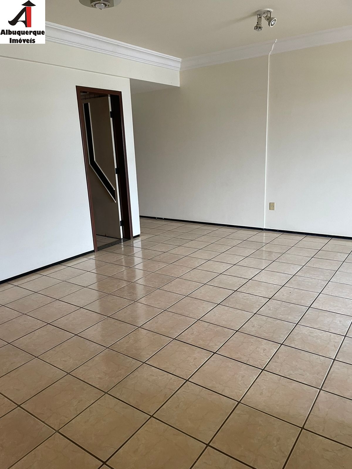 Apartamento à venda com 3 quartos, 1m² - Foto 5