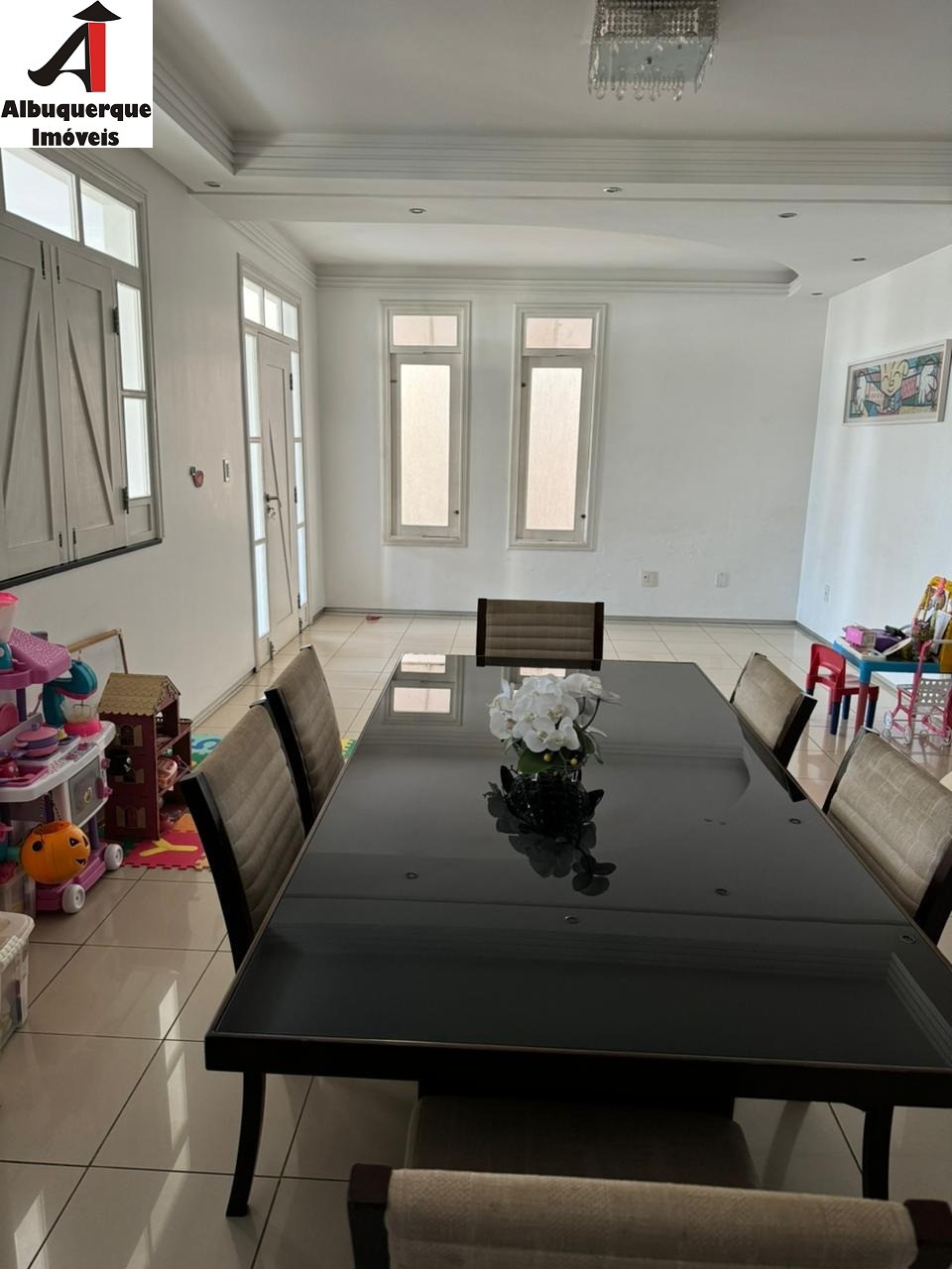 Casa à venda com 3 quartos, 300m² - Foto 5