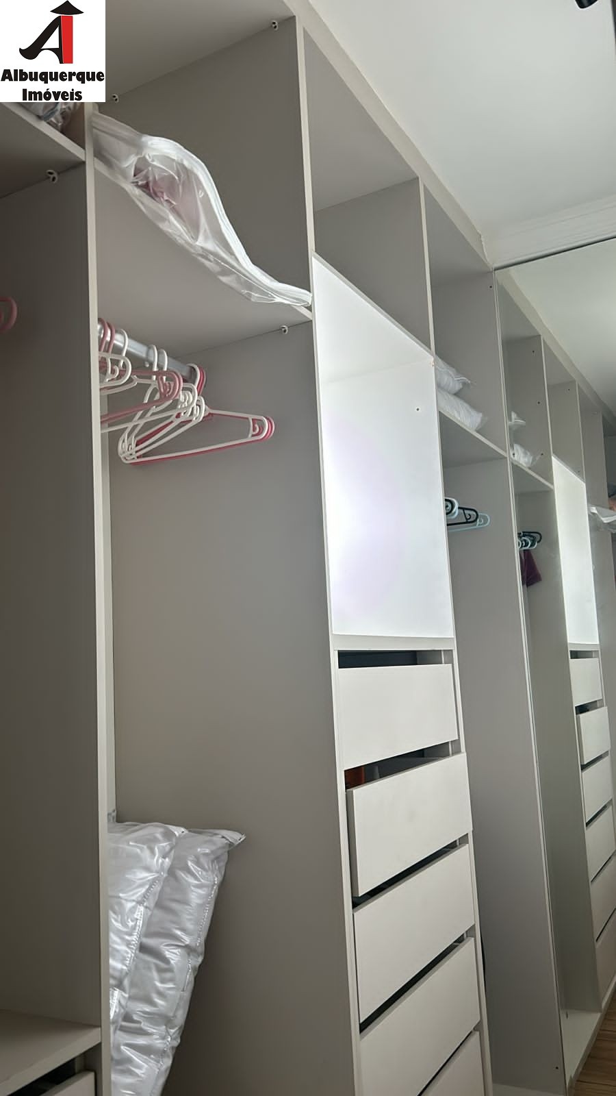 Apartamento à venda com 3 quartos, 179m² - Foto 10