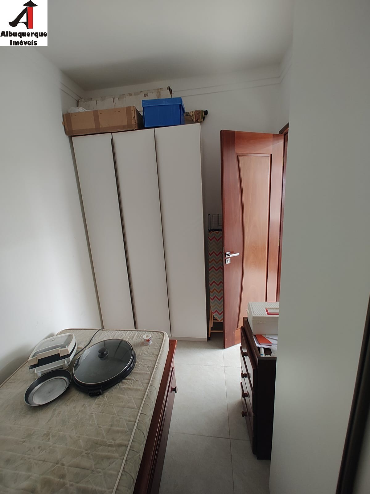 Apartamento à venda com 4 quartos, 200m² - Foto 10