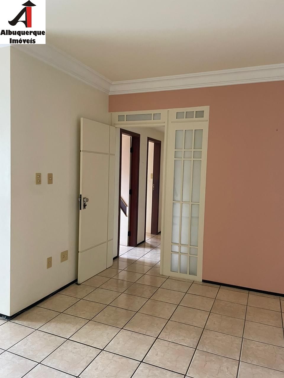 Apartamento à venda com 3 quartos, 1m² - Foto 1