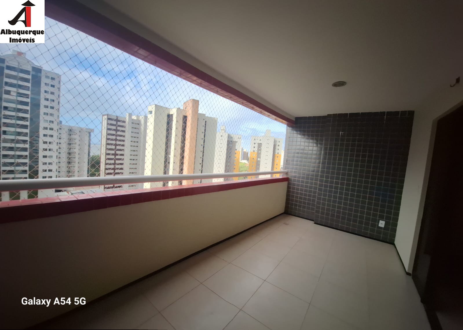 Apartamento à venda com 4 quartos, 220m² - Foto 4