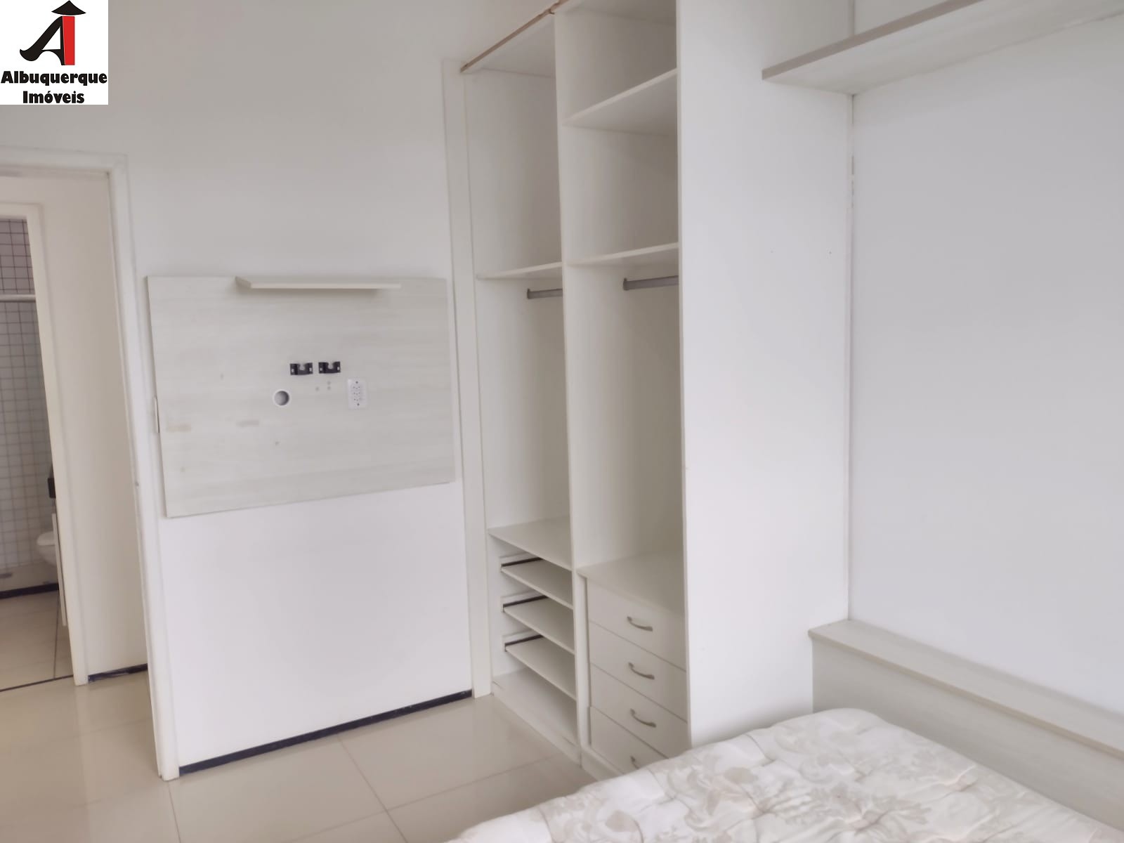 Apartamento à venda com 2 quartos, 86m² - Foto 4