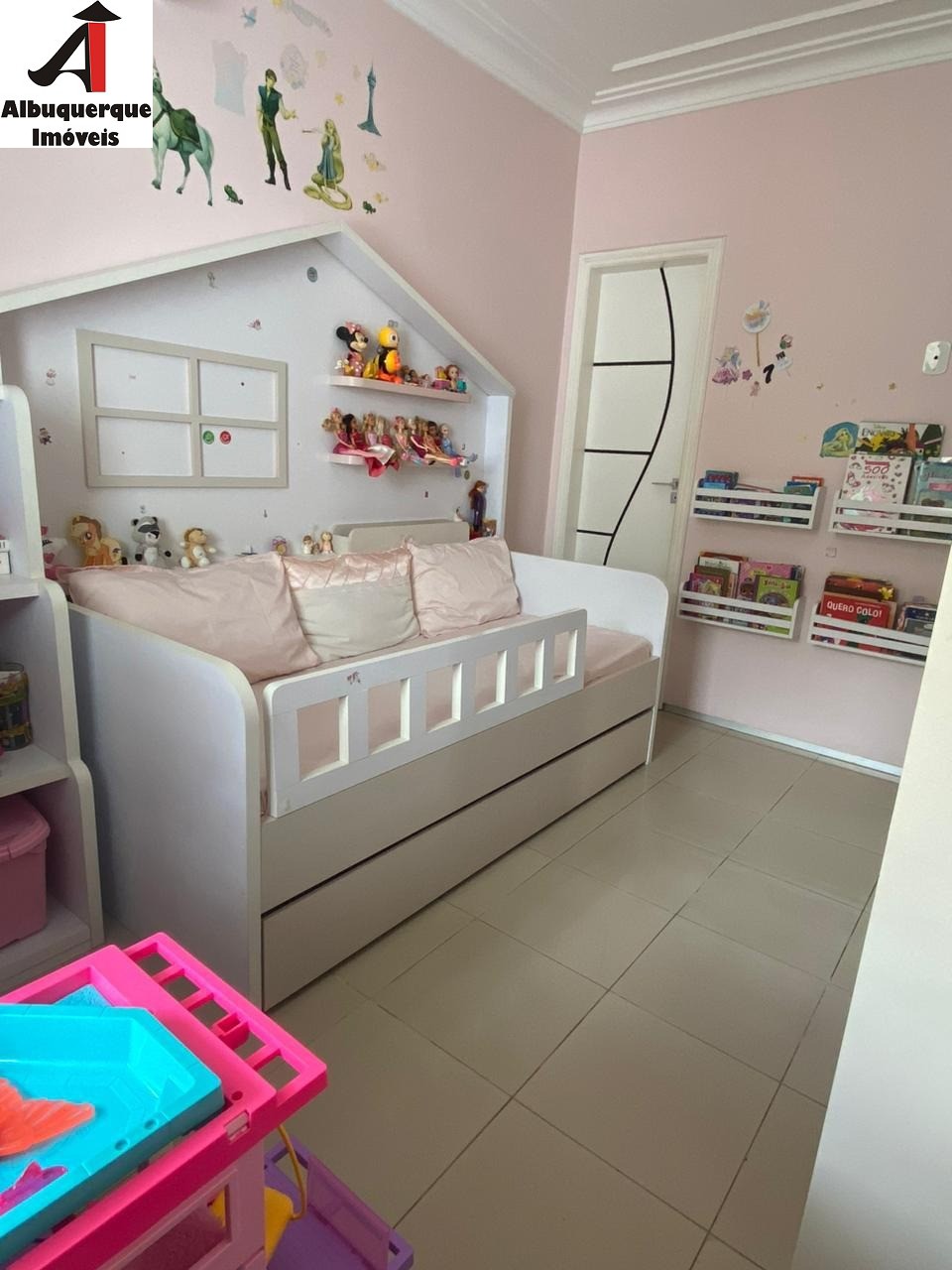 Casa à venda com 3 quartos, 300m² - Foto 14