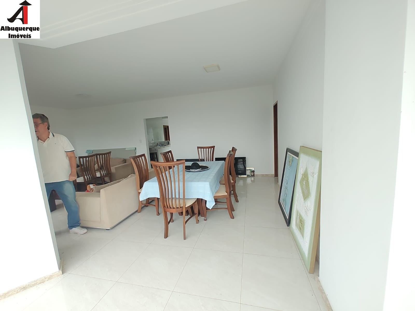 Apartamento à venda com 4 quartos, 200m² - Foto 4