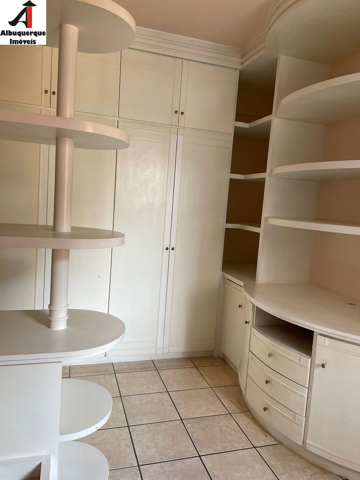 Apartamento à venda com 3 quartos, 1m² - Foto 6