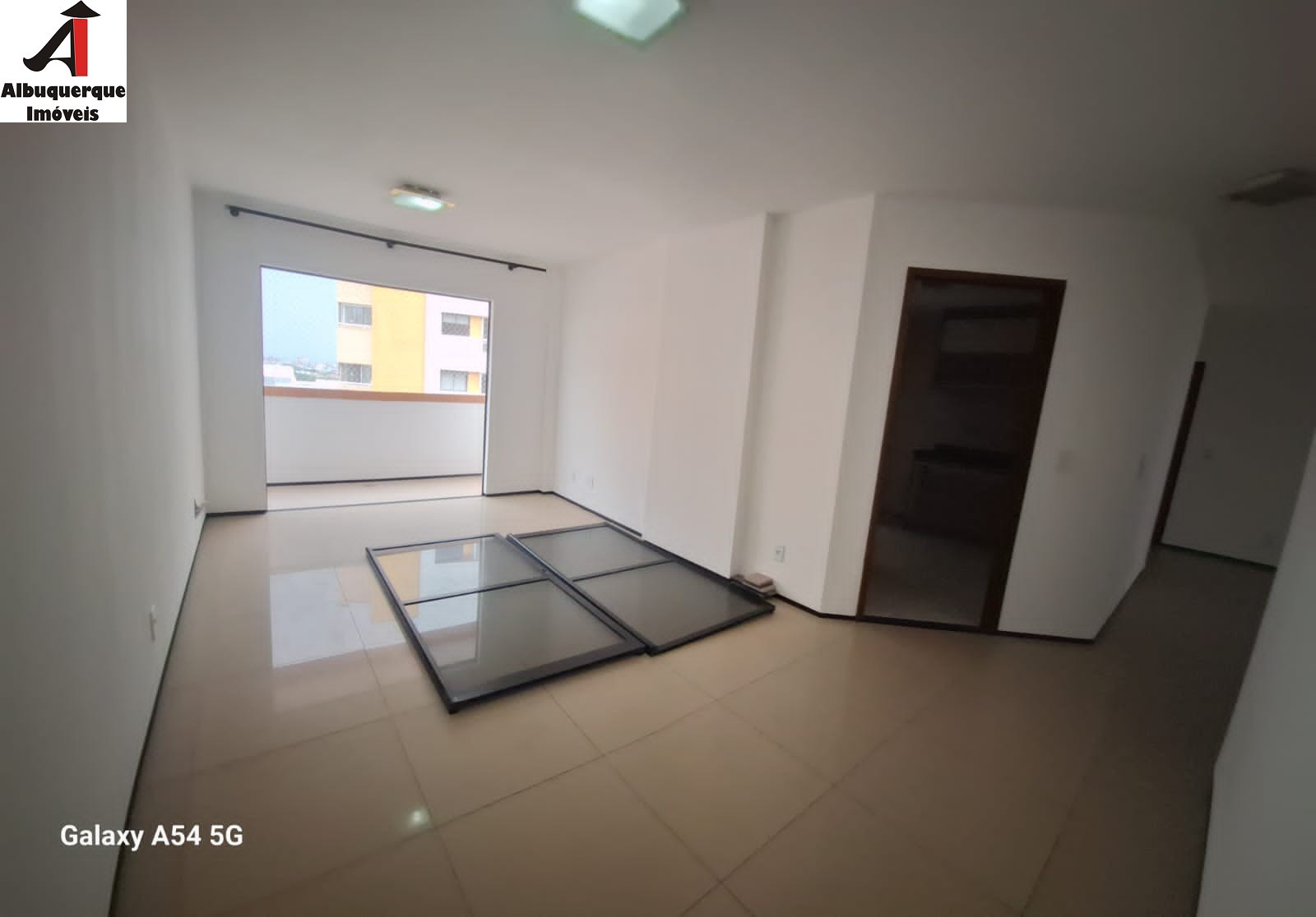 Apartamento à venda com 4 quartos, 220m² - Foto 8