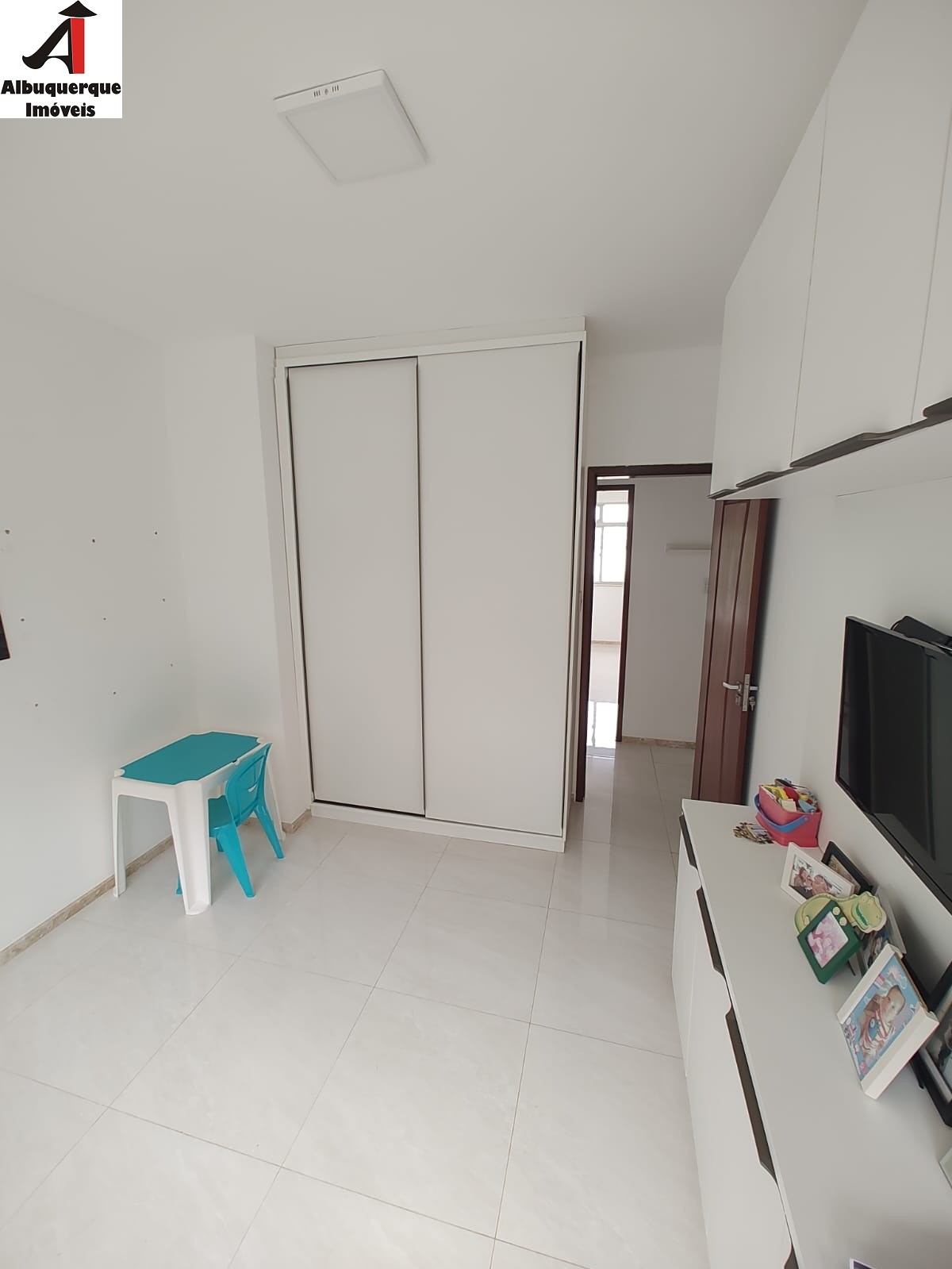 Apartamento à venda com 4 quartos, 200m² - Foto 26