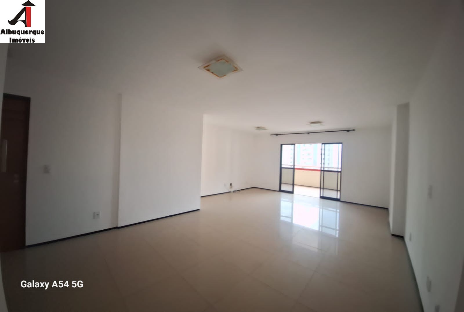 Apartamento à venda com 4 quartos, 220m² - Foto 11