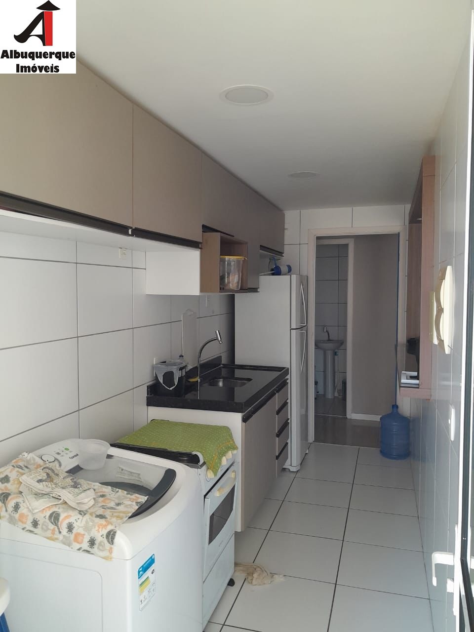 Apartamento à venda com 3 quartos, 82m² - Foto 2