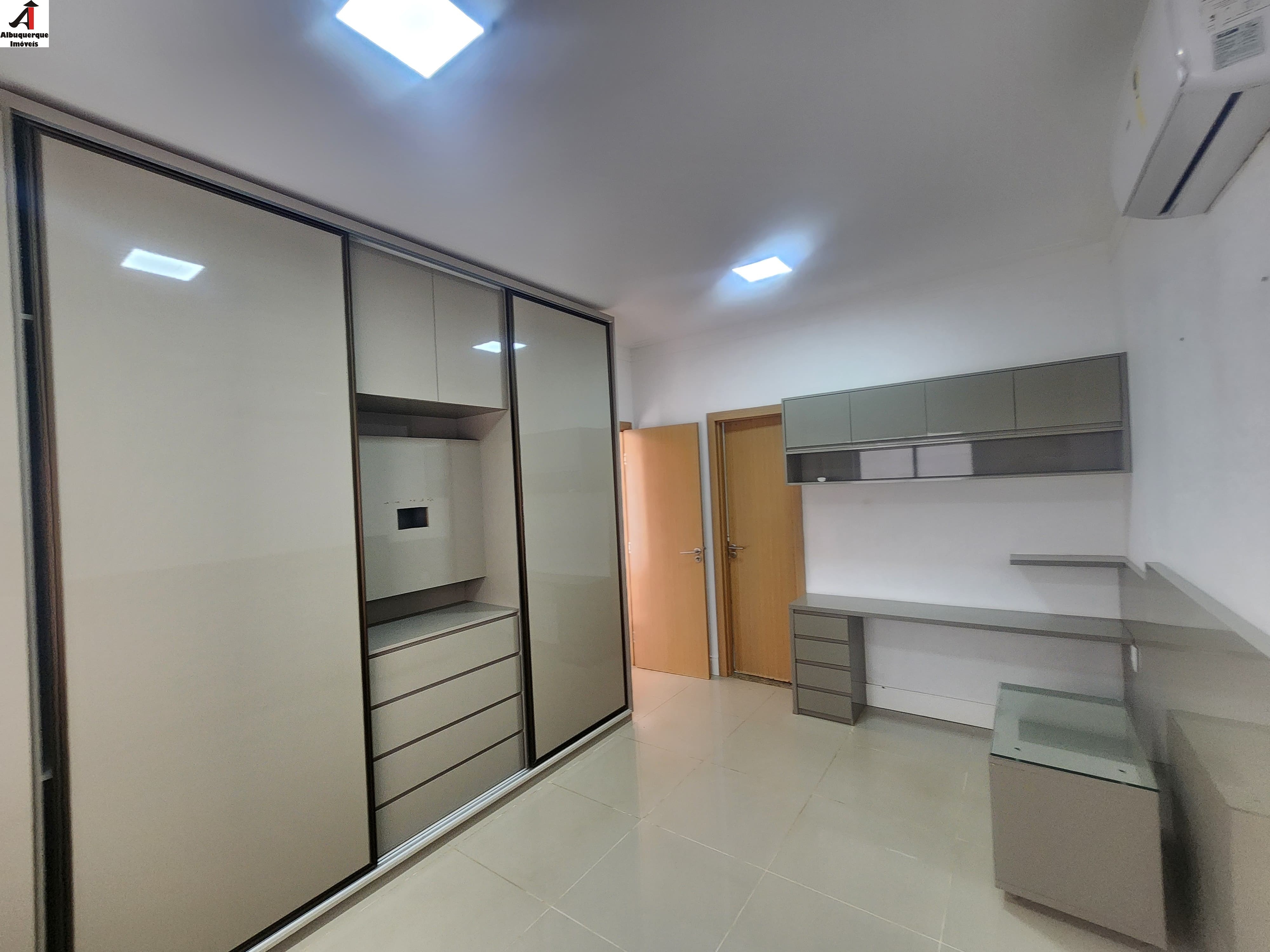 Casa à venda com 4 quartos, 235m² - Foto 12