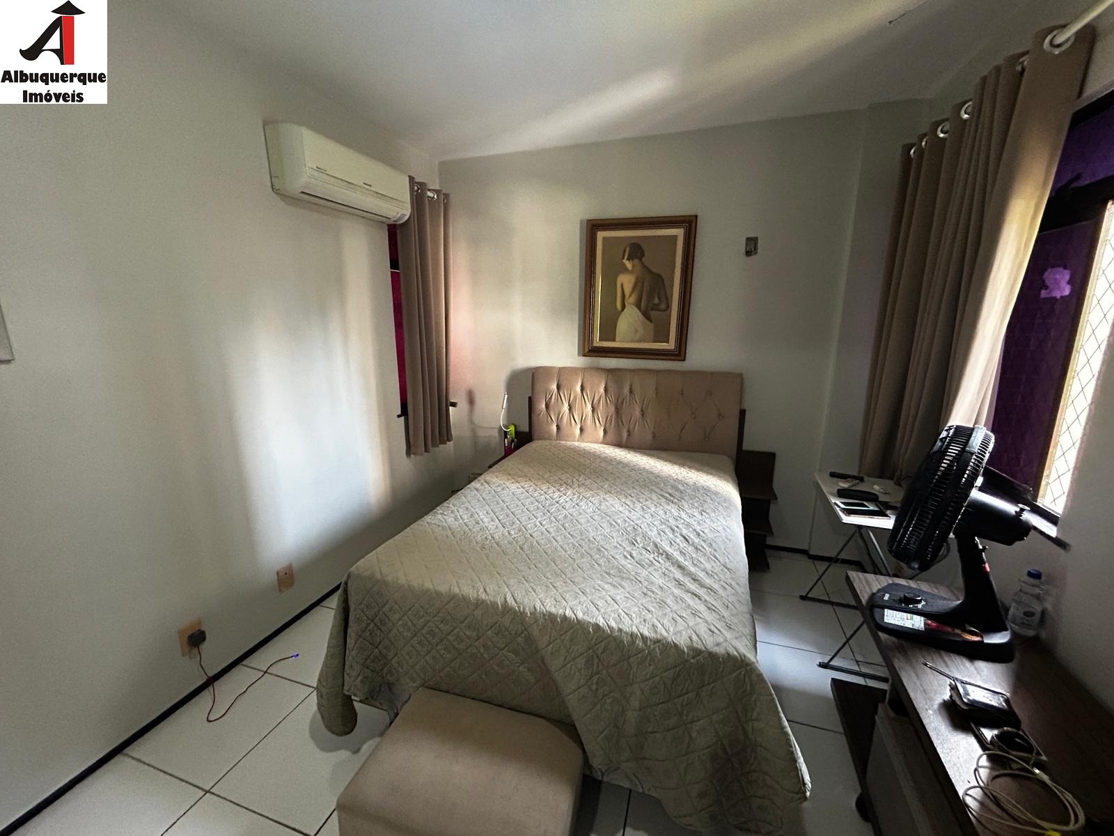 Apartamento à venda com 3 quartos, 150m² - Foto 2