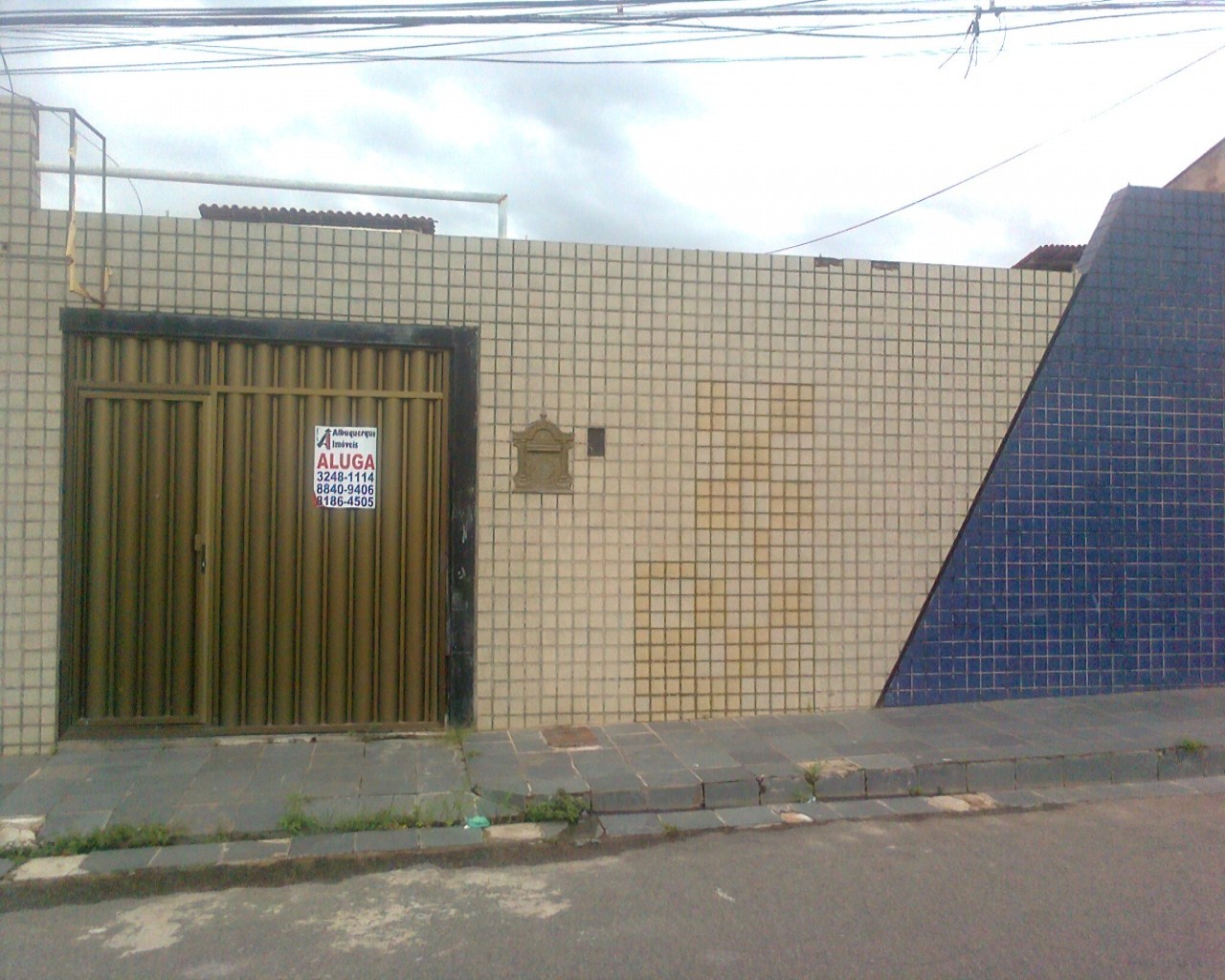 Prédio Inteiro para alugar com 8 quartos, 420m² - Foto 1