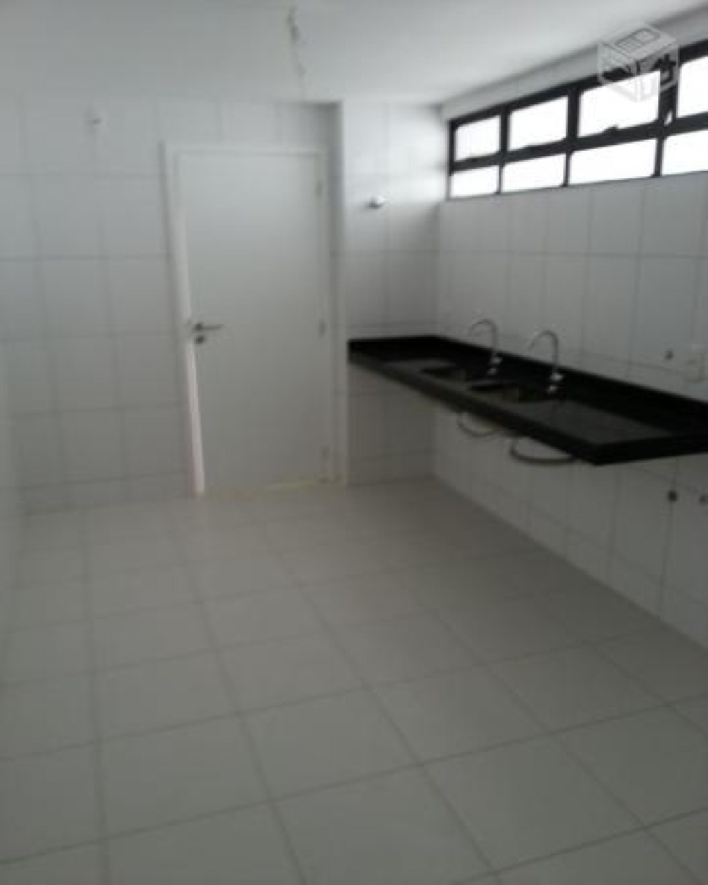 Apartamento à venda com 3 quartos, 162m² - Foto 15