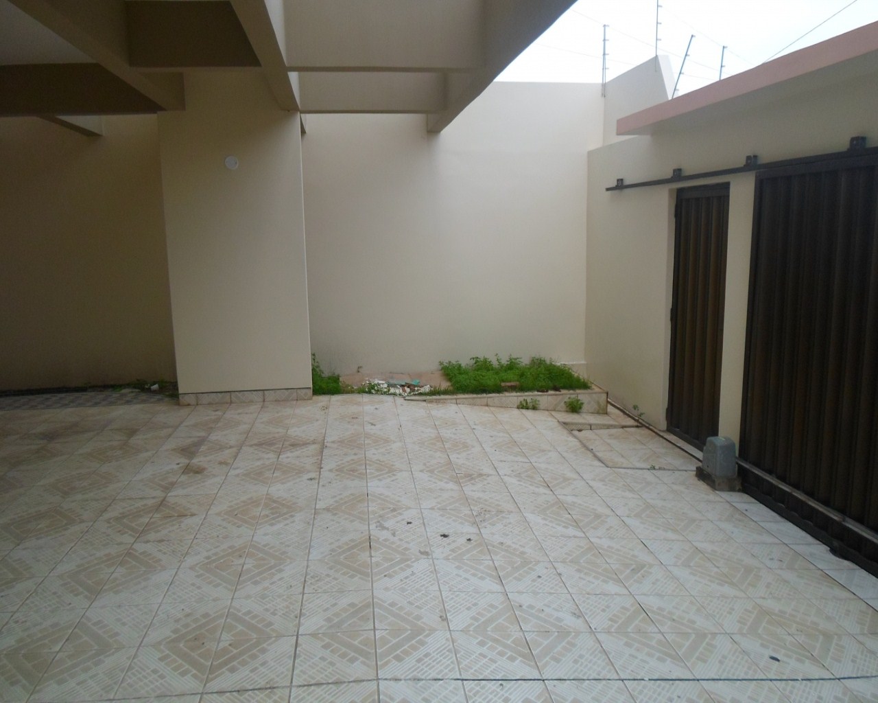 Casa à venda com 5 quartos, 268m² - Foto 2