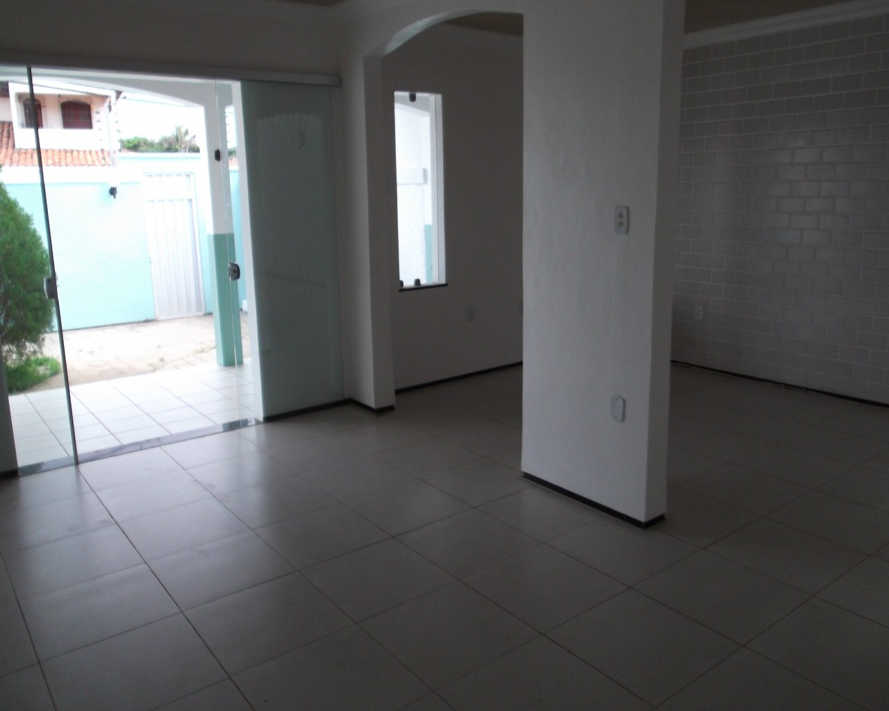 Casa à venda com 3 quartos, 250m² - Foto 3