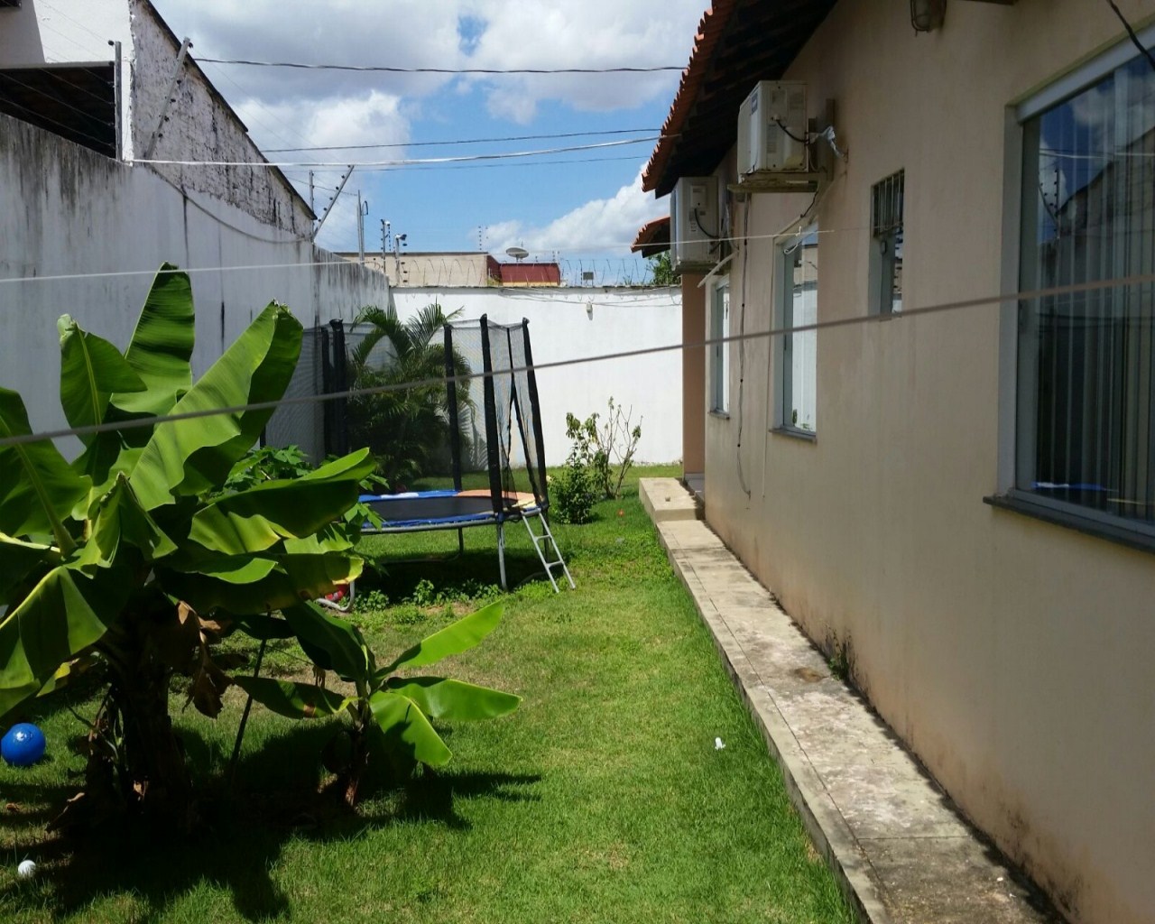 Casa à venda com 5 quartos, 200m² - Foto 10