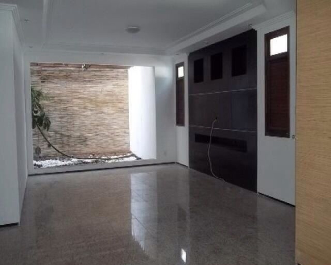 Casa para alugar com 4 quartos, 270m² - Foto 5